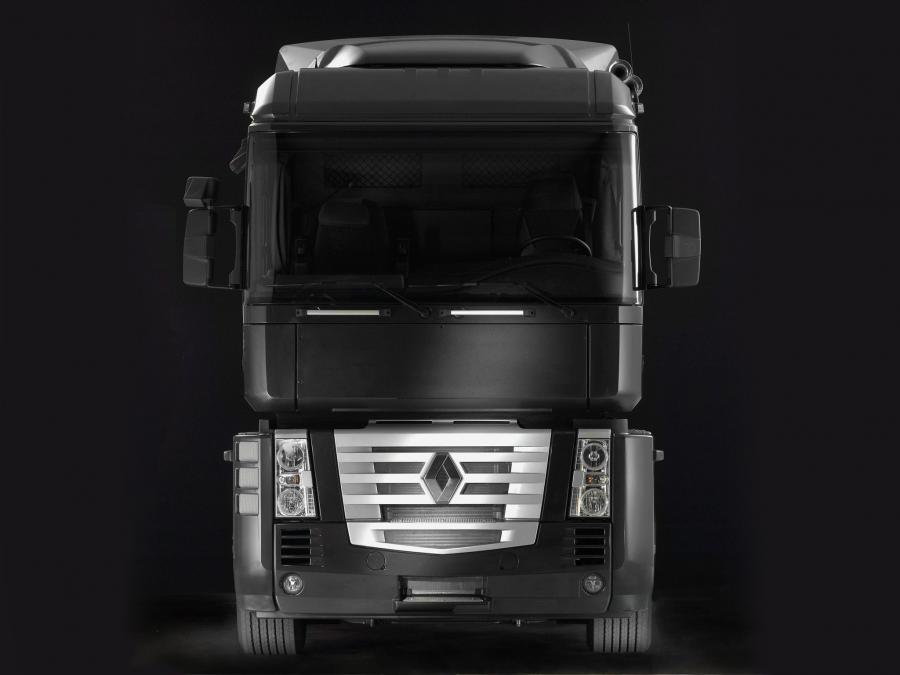  Renault Magnum 2001 года  (фото 11 из 13)
